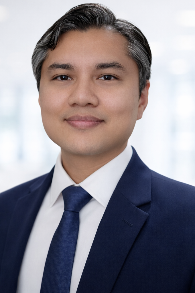 Azfar Baharudin headshot