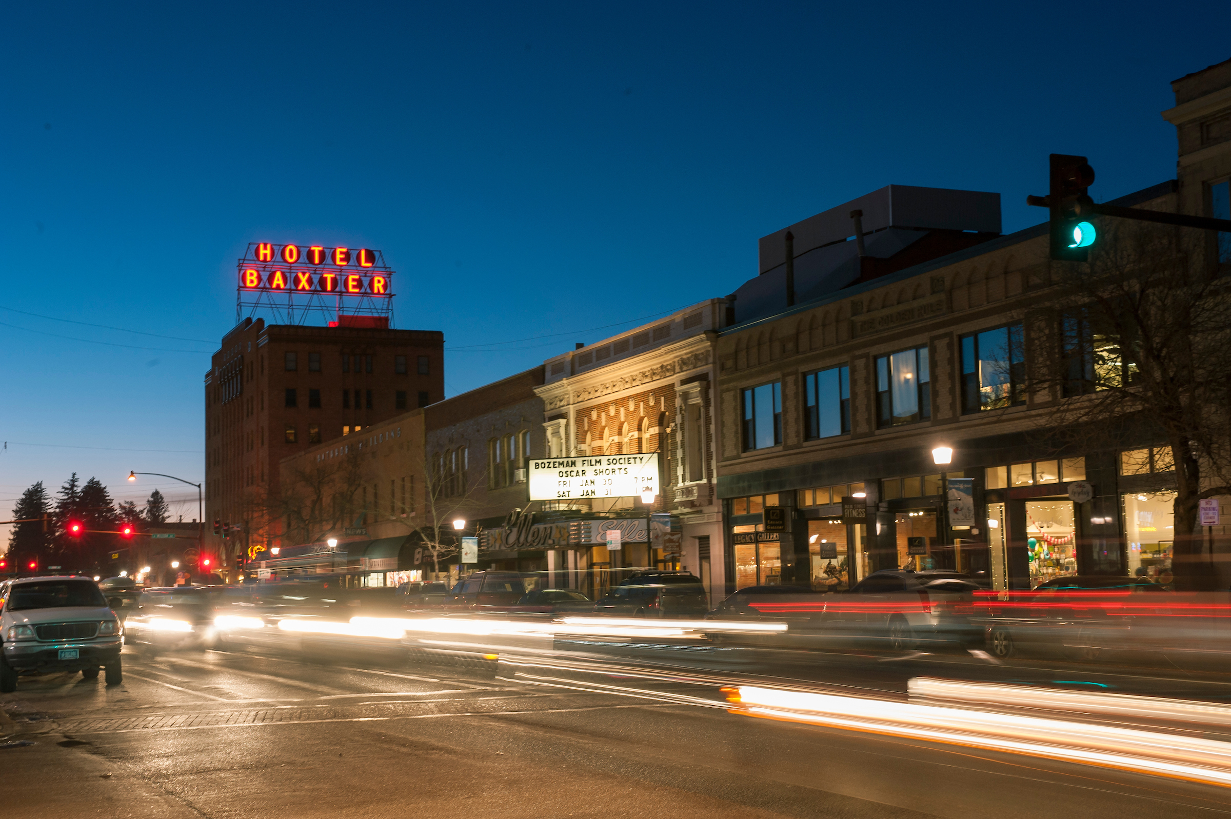 Hotel Baxter at night